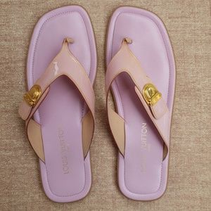 Louis Vuitton Coquine patent leather flip flops